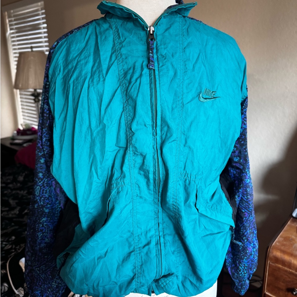 Vintage multicolored Nike lined windbreaker